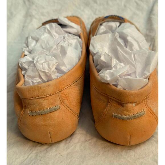 🆕LISTING🆕 BRONX Soft Peach suede loafers Size 7 - Picture 4 of 7